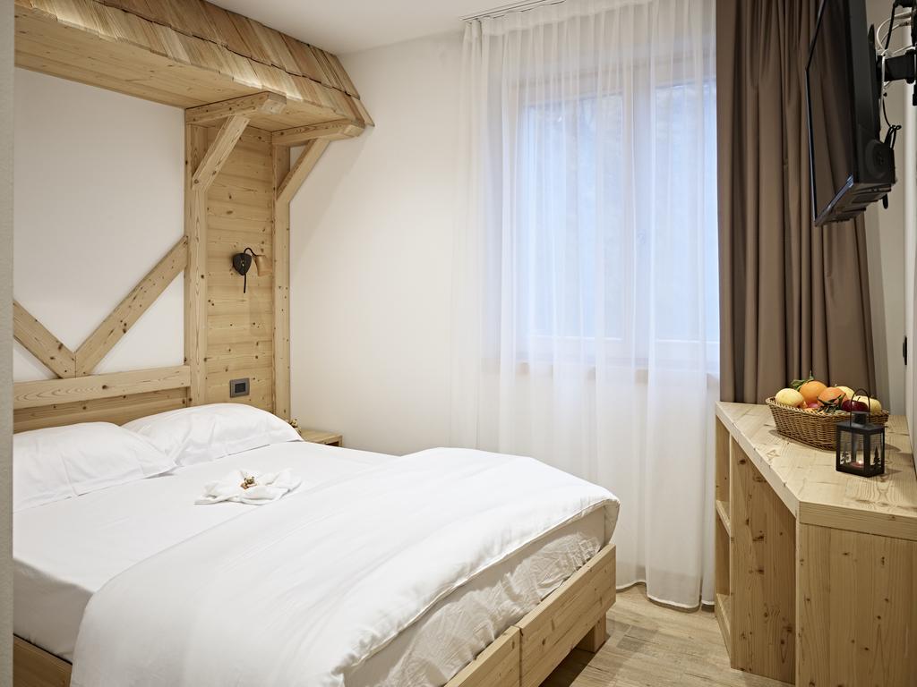 B&B Augusto Madonna Eksteriør billede